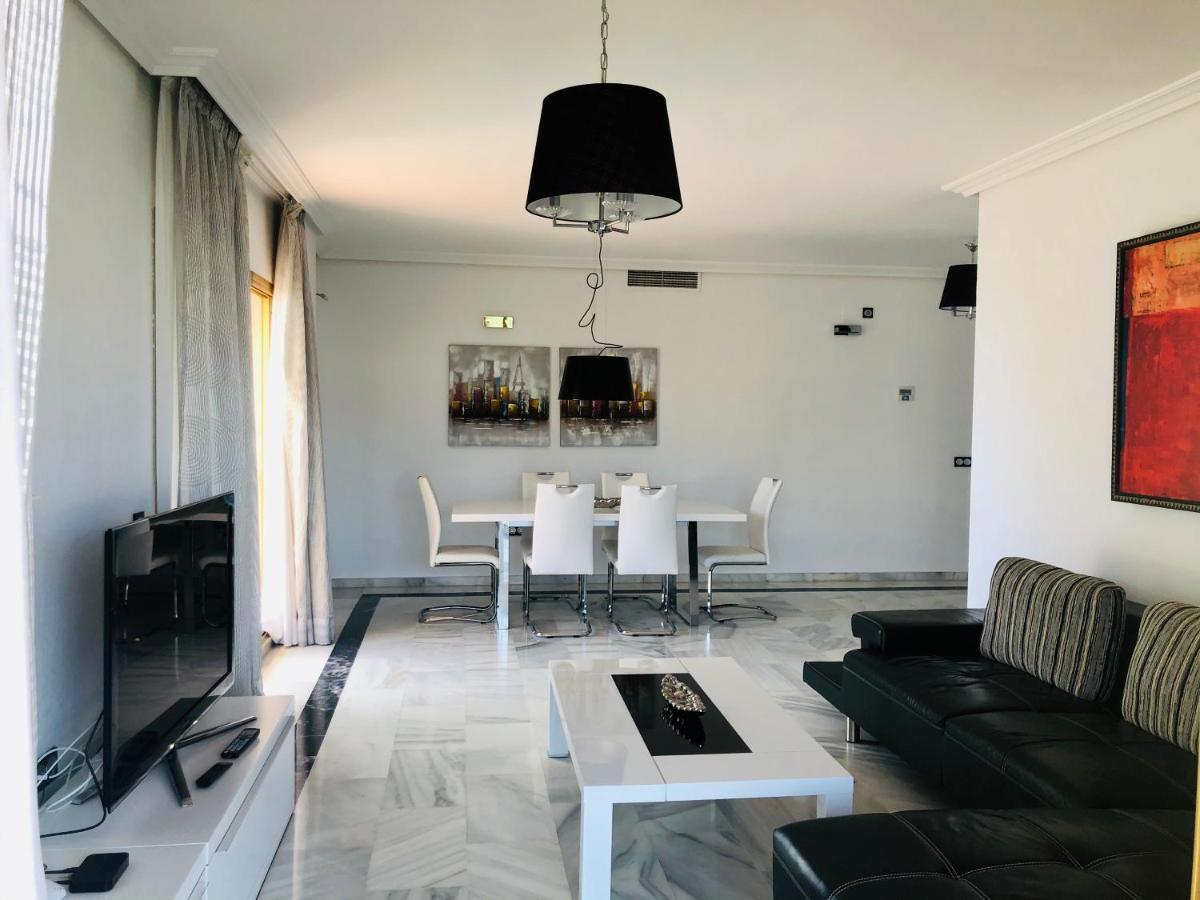 Rentcostadelsol Fuengirola Dona Sofia A Экстерьер фото